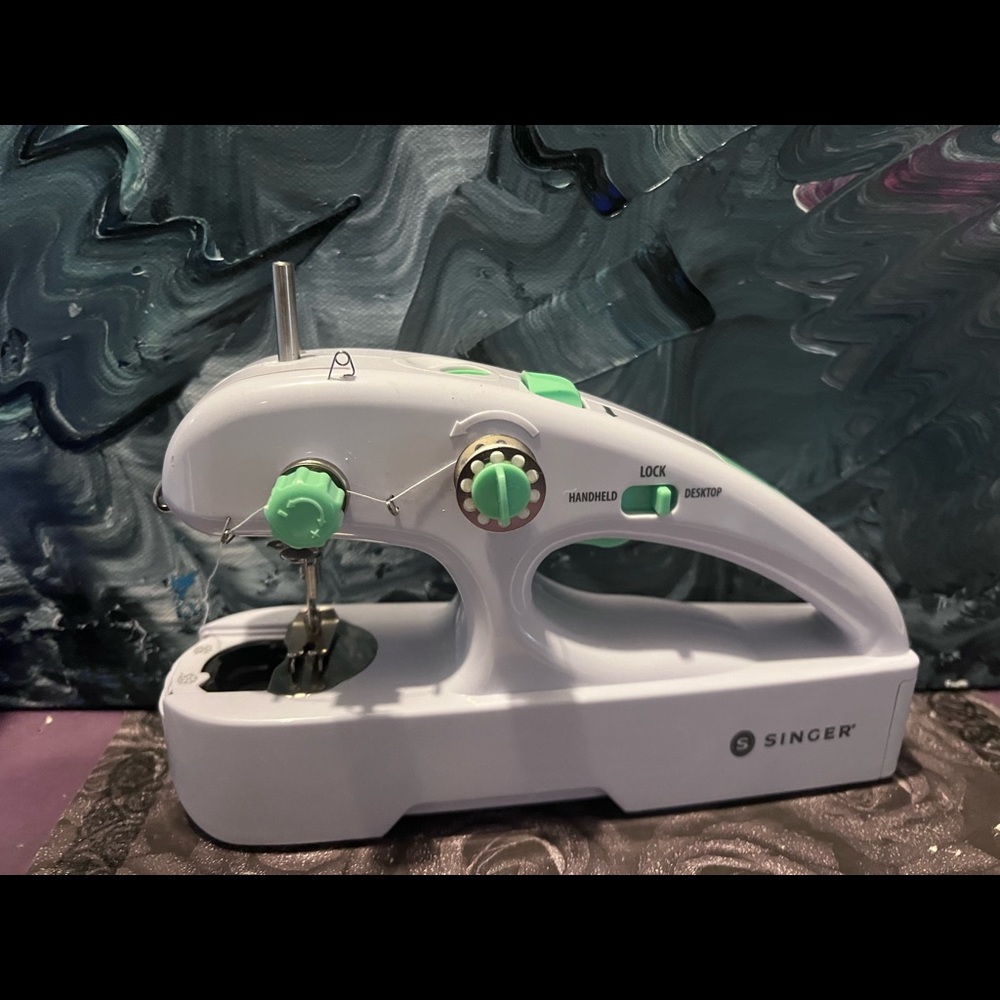 Mini Singer Sewing Machine!!!